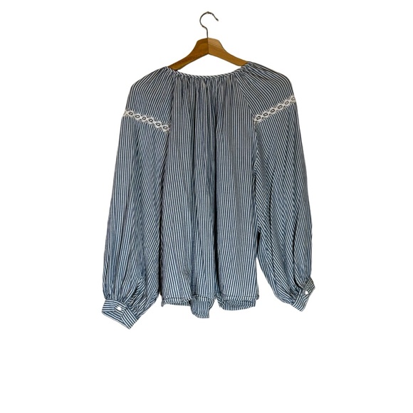 Old Navy Chambray Blue White Striped Button Down Lace Peasant Top Size XL - Picture 3 of 10